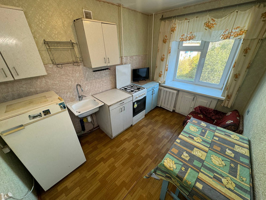 Продам трехкомнатную (3-комн.) квартиру, Первостроителей пр-кт, 20, Комсомольск-на-Амуре г