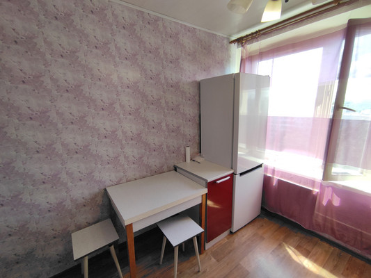 Продам однокомнатную (1-комн.) квартиру, Бирюлёвская ул, 58к3, Москва г