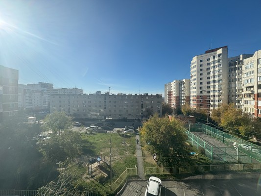 Продам трехкомнатную (3-комн.) квартиру, Токарей ул, 24, Екатеринбург г