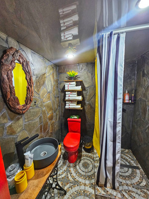 Продам коммерческое помещение 100 м2, Дальняя ул, 22, Каменномостский п