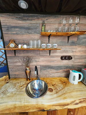 Продам коммерческое помещение 100 м2, Дальняя ул, 22, Каменномостский п