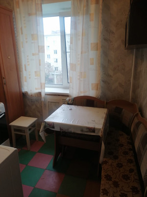 Продам двухкомнатную (2-комн.) квартиру, 50 лет ВЛКСМ ул, 8а, Алексин г