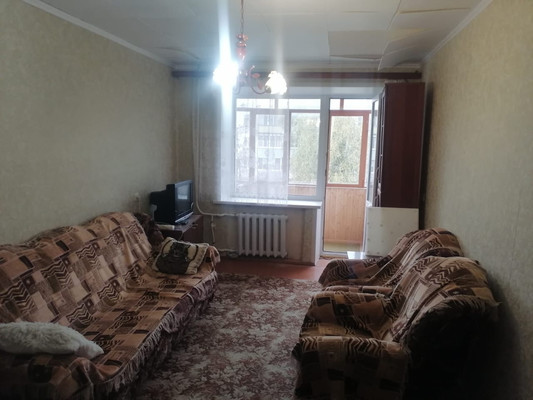 Продам двухкомнатную (2-комн.) квартиру, 50 лет ВЛКСМ ул, 8а, Алексин г