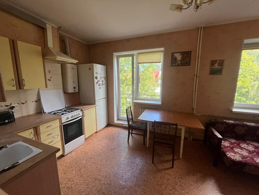 Продам двухкомнатную (2-комн.) квартиру, Радистов ул, 12, Калининград г