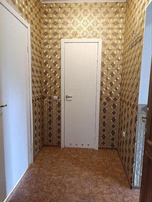 Продам двухкомнатную (2-комн.) квартиру, Радистов ул, 12, Калининград г