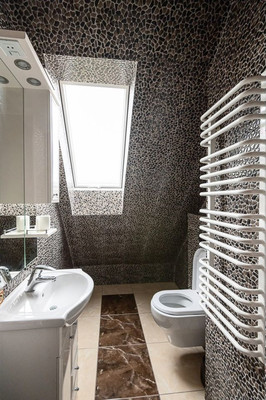 Продам многокомнатную квартиру, Коммунальная ул, 32, Калининград г