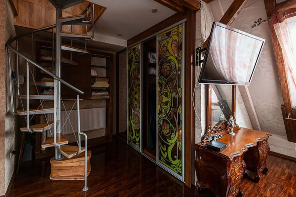 Продам многокомнатную квартиру, Коммунальная ул, 32, Калининград г