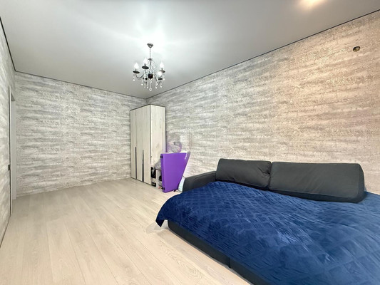 Продам двухкомнатную (2-комн.) квартиру, Кабардинская ул, 230к4, Нальчик г