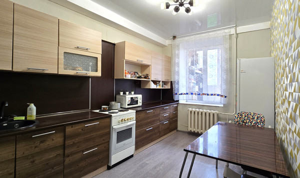 Продам однокомнатную (1-комн.) квартиру, Холмогорская ул, 2Е, Пермь г