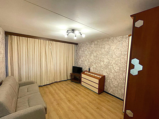 Продам однокомнатную (1-комн.) квартиру, Зеленоградская ул, 35к1, Москва г