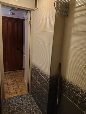 Продам комнату в 6-комн. квартире, Ударников пр-кт, 49Ак2, Санкт-Петербург г