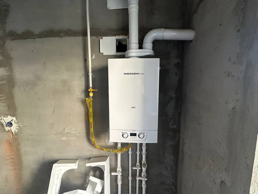 Продам трехкомнатную (3-комн.) квартиру, Березовый проезд, 1к1, Кропоткин г