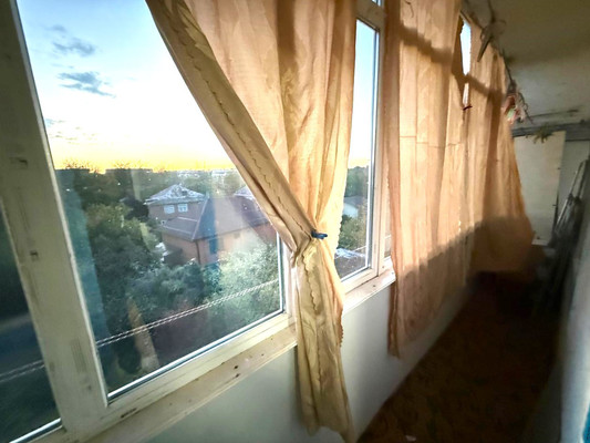 Продам однокомнатную (1-комн.) квартиру, Комарова ул, 50, Апшеронск г