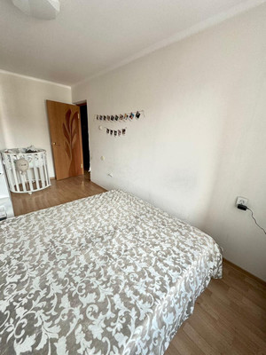 Продам трехкомнатную (3-комн.) квартиру, Лесная ул, 25А, Вялки д