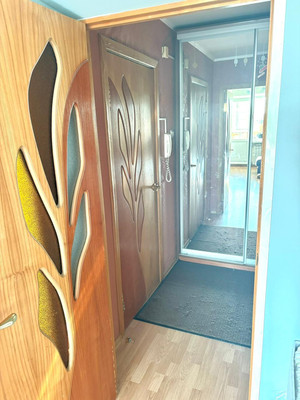 Продам трехкомнатную (3-комн.) квартиру, Лесная ул, 25А, Вялки д