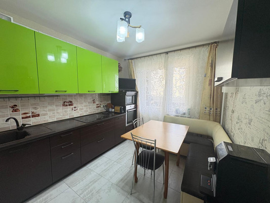 Продам трехкомнатную (3-комн.) квартиру, Генерала Смирнова (Кузнечики мкр.) ул, 7, Подольск г