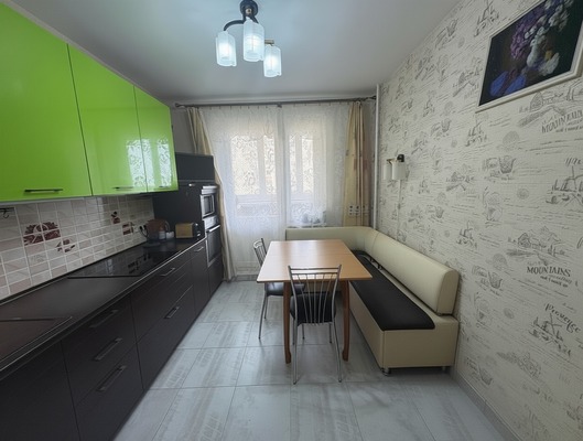 Продам трехкомнатную (3-комн.) квартиру, Генерала Смирнова (Кузнечики мкр.) ул, 7, Подольск г