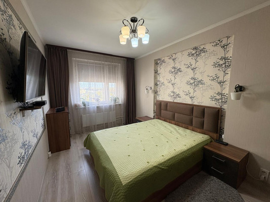 Продам трехкомнатную (3-комн.) квартиру, Генерала Смирнова (Кузнечики мкр.) ул, 7, Подольск г