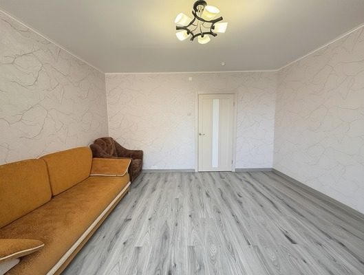 Продам трехкомнатную (3-комн.) квартиру, Генерала Смирнова (Кузнечики мкр.) ул, 7, Подольск г