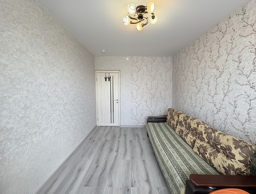 Продам трехкомнатную (3-комн.) квартиру, Генерала Смирнова (Кузнечики мкр.) ул, 7, Подольск г