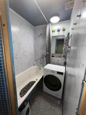 Продам двухкомнатную (2-комн.) квартиру, Молостовых ул, 16к4, Москва г