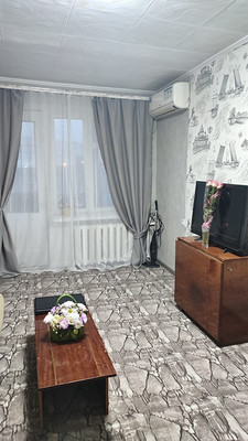 Продам трехкомнатную (3-комн.) квартиру, Кечкеметская ул, 79, Автодор тер. СПК