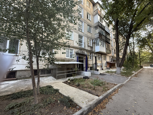 Продам трехкомнатную (3-комн.) квартиру, Кечкеметская ул, 79, Автодор тер. СПК