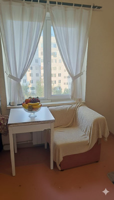 Продам однокомнатную (1-комн.) квартиру, 60 лет Октября ул, 28к80, Симферополь г