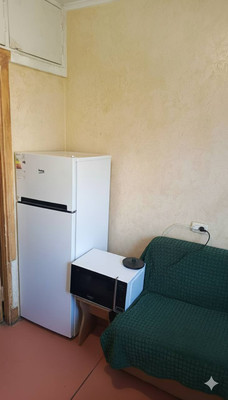 Продам однокомнатную (1-комн.) квартиру, 60 лет Октября ул, 28к80, Симферополь г