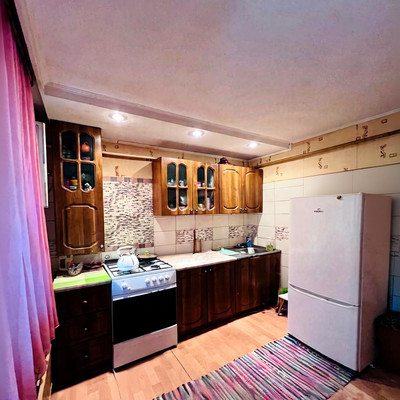 Продам трехкомнатную (3-комн.) квартиру, Малышева ул, 18, Сыктывкар г