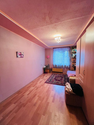 Продам трехкомнатную (3-комн.) квартиру, Малышева ул, 18, Сыктывкар г