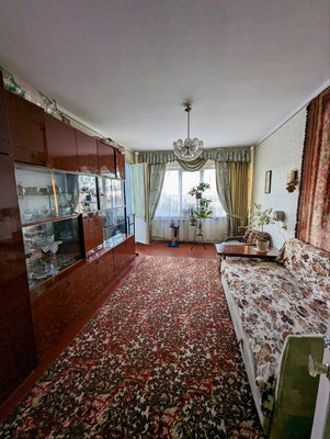 Продам трехкомнатную (3-комн.) квартиру, Залесская ул, 87, Симферополь г