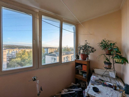 Продам трехкомнатную (3-комн.) квартиру, Залесская ул, 87, Симферополь г