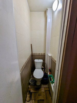 Продам трехкомнатную (3-комн.) квартиру, Залесская ул, 87, Симферополь г