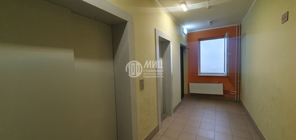 Продам однокомнатную (1-комн.) квартиру, Зеленые аллеи б-р, 17, Видное г