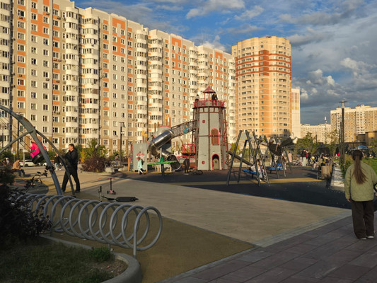 Продам трехкомнатную (3-комн.) квартиру, 65-летия Победы (Кузнечики мкр.) б-р, 12к1, Подольск г