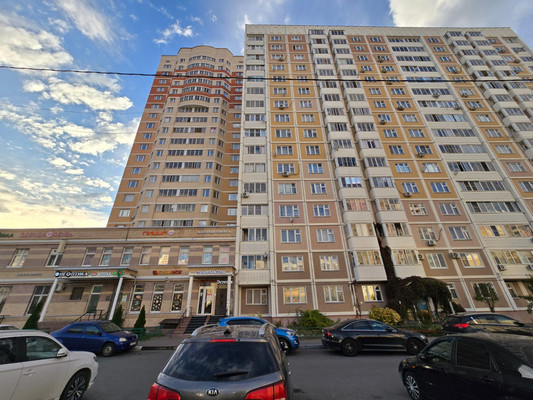 Продам трехкомнатную (3-комн.) квартиру, 65-летия Победы (Кузнечики мкр.) б-р, 12к1, Подольск г
