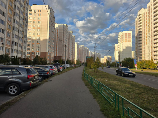 Продам трехкомнатную (3-комн.) квартиру, 65-летия Победы (Кузнечики мкр.) б-р, 12к1, Подольск г