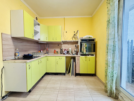Продам трехкомнатную (3-комн.) квартиру, Курыжова (Южный мкр.) ул, 19, Домодедово г