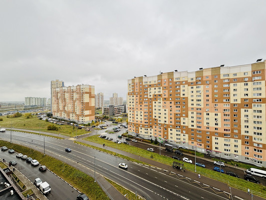 Продам трехкомнатную (3-комн.) квартиру, Курыжова (Южный мкр.) ул, 19, Домодедово г