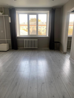 Продам двухкомнатную (2-комн.) квартиру, Гагарина ул, 81, Казань г
