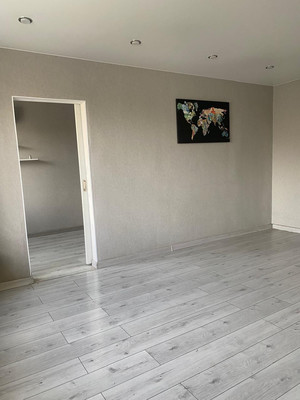 Продам двухкомнатную (2-комн.) квартиру, Гагарина ул, 81, Казань г