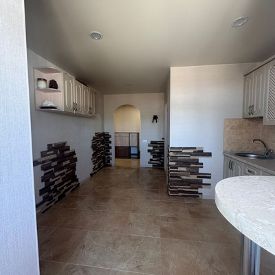 Продам двухкомнатную (2-комн.) квартиру, Панфилова ул, 28, Бахчисарай г