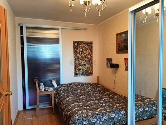 Продам двухкомнатную (2-комн.) квартиру, Озёрная ул, 25, Москва г