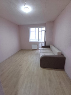 Продам однокомнатную (1-комн.) квартиру, Батурина ул, 13б, Симферополь г