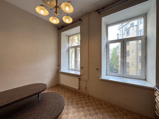 Продам двухкомнатную (2-комн.) квартиру, Маяковского ул, 1/96А, Санкт-Петербург г