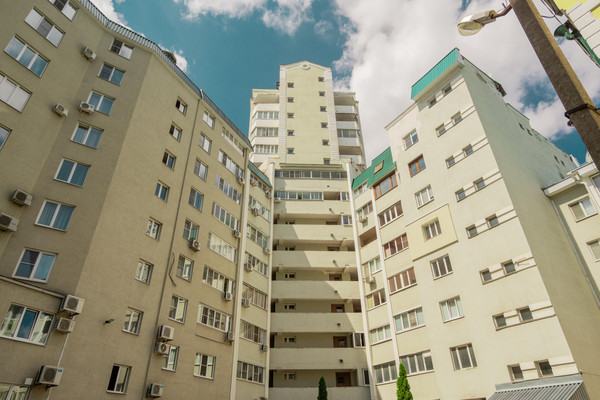 Продам многокомнатную квартиру, Никитинская ул, 49, Воронеж г