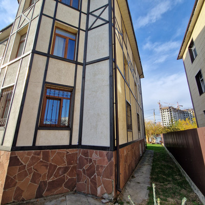 Продам коттедж, Ипподромная ул, 164к2, Иркутск г, 0 км от города