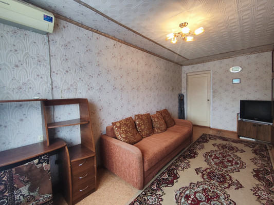 Продам двухкомнатную (2-комн.) квартиру, Соколовская ул, 1к2, Рязань г