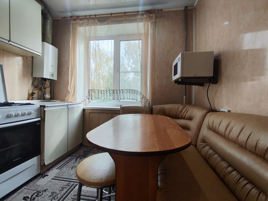 Продам двухкомнатную (2-комн.) квартиру, Соколовская ул, 1к2, Рязань г